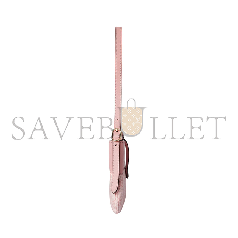GUCCI GG EMBLEM SMALL SHOULDER BAG 820696 (23*13*2cm)